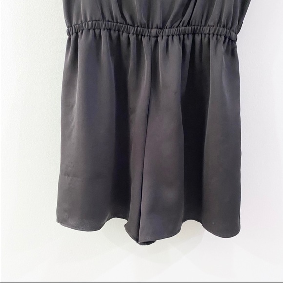 Topshop Scallop Detail Spaghetti Strap Romper Size 6 - Picture 3 of 8